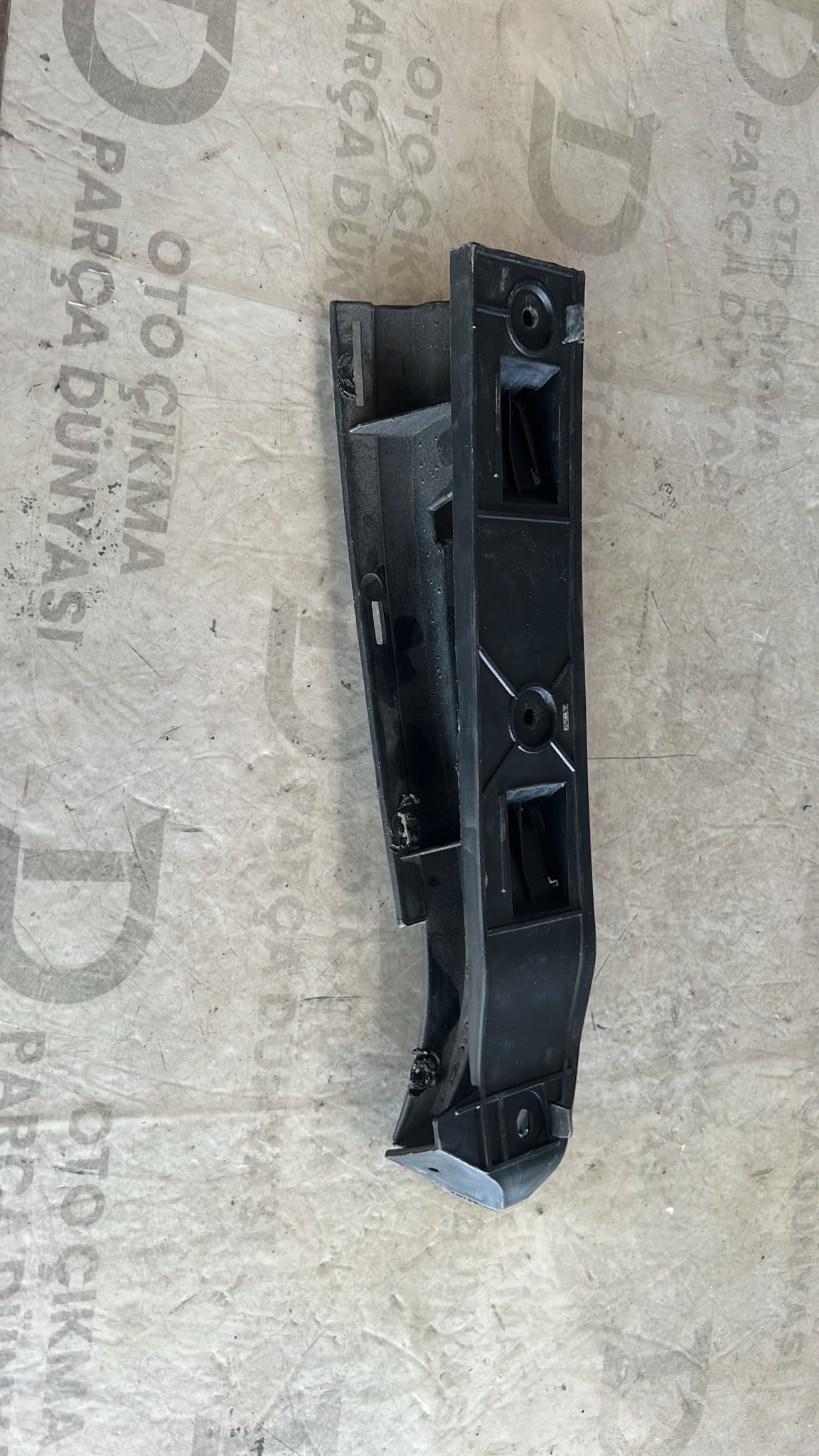 VOLSKWAGEN GOLF SA� TAMPON BRAKET�